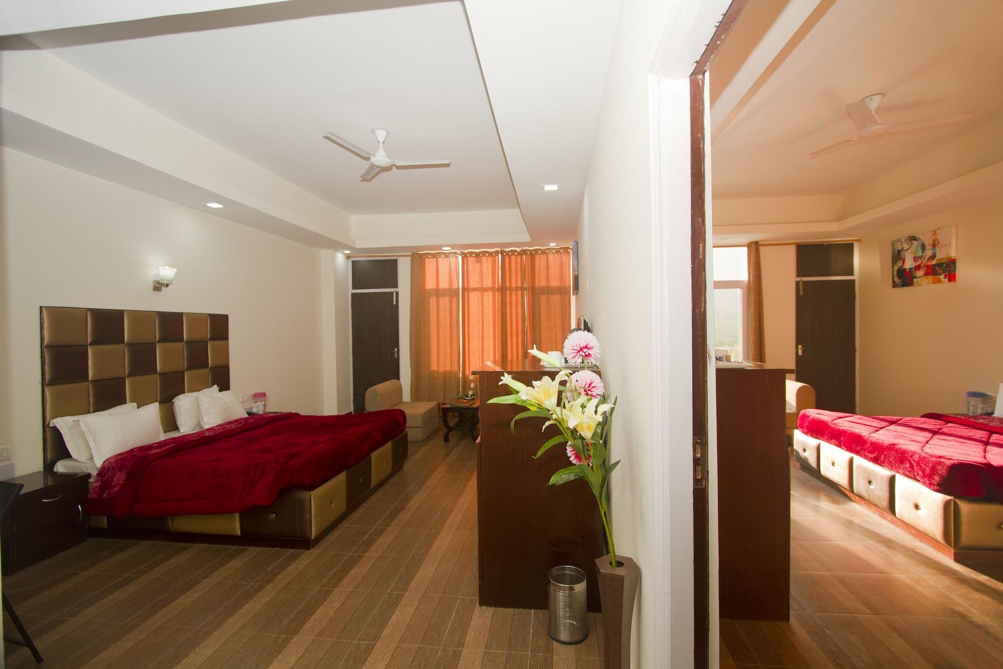 Adb Rooms Snow Touch Resort Manāli Esterno foto