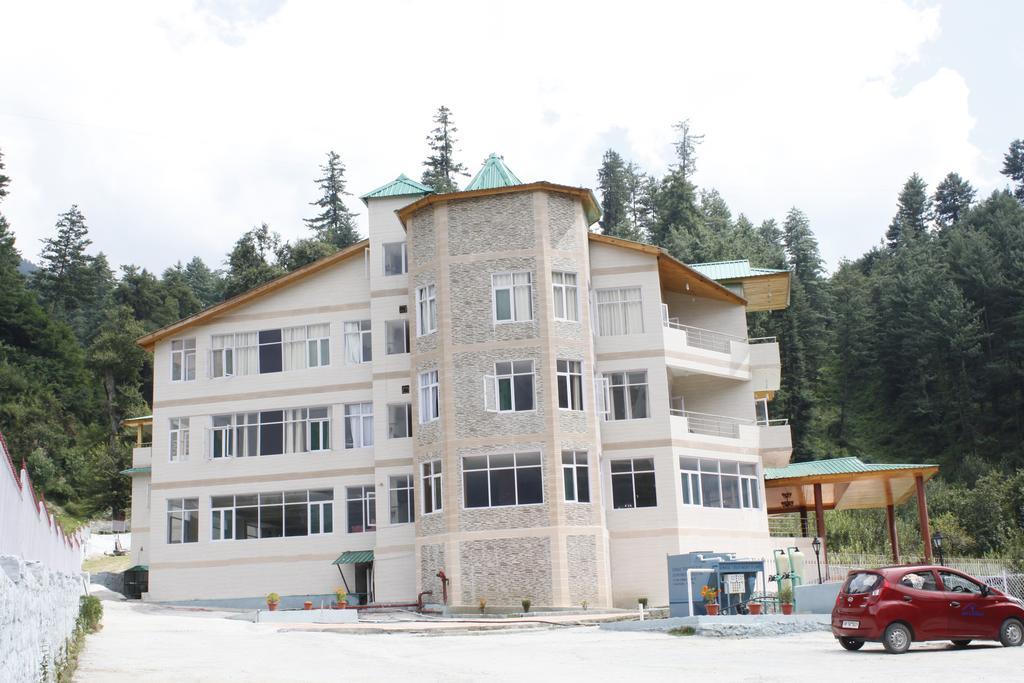 Adb Rooms Snow Touch Resort Manāli Esterno foto