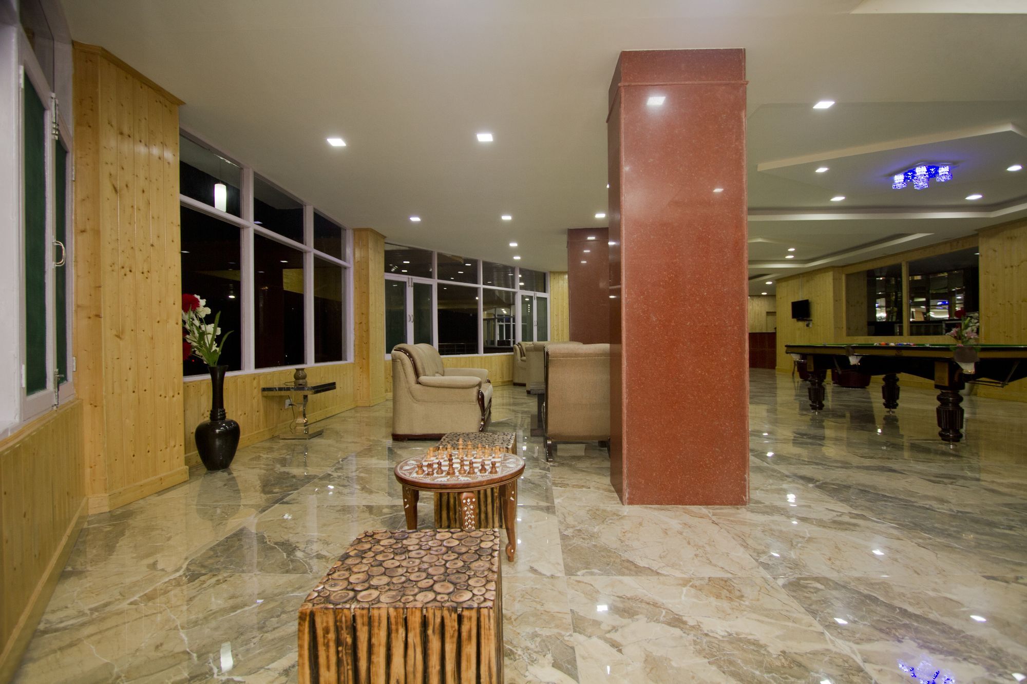 Adb Rooms Snow Touch Resort Manāli Esterno foto